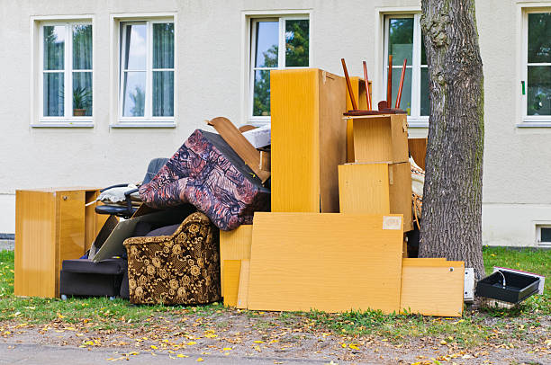 Best Furniture Removal  in Lake Forest Park, WA